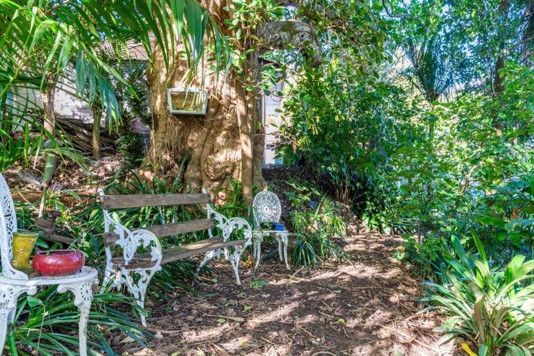 Photo of property in 20 Manganese Point Road, Tamaterau, Whangarei, 0174