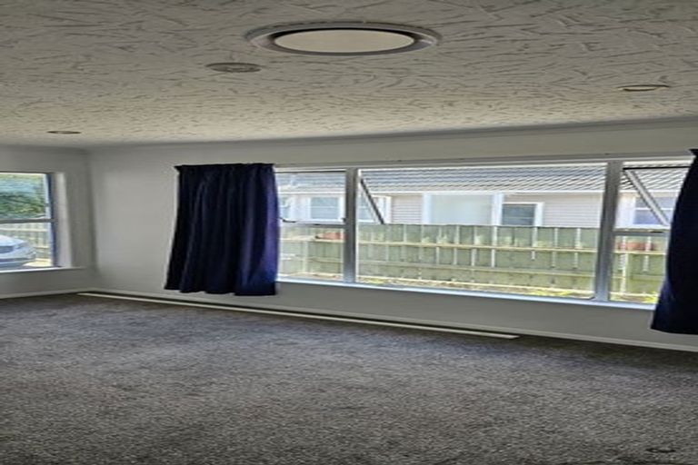 Photo of property in 92 Pine Avenue, Ebdentown, Upper Hutt, 5018