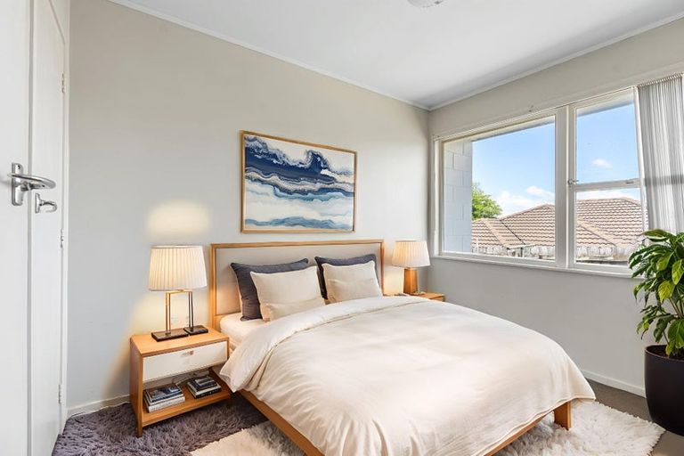 Photo of property in 2/77a Wellington Street, Howick, Auckland, 2014