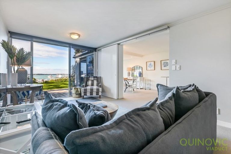 Photo of property in 2/7 London Street, Saint Marys Bay, Auckland, 1011