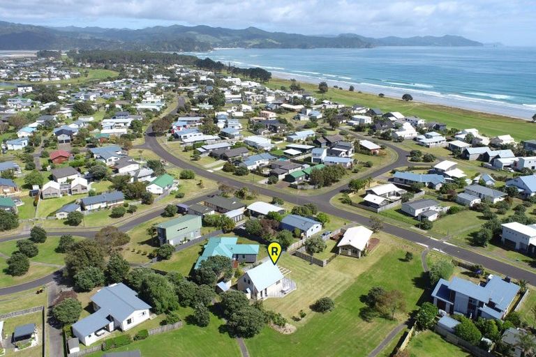 Photo of property in 135 Kowhai Avenue, Matarangi, Whitianga, 3592