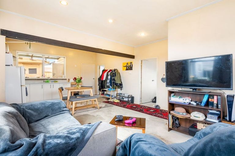 Photo of property in 41 Wesley Street, South Dunedin, Dunedin, 9012