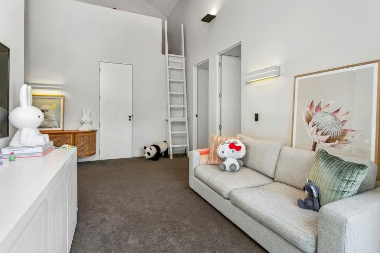 Photo of property in 23-27 Lake View Road, Takapuna, Auckland, 0622