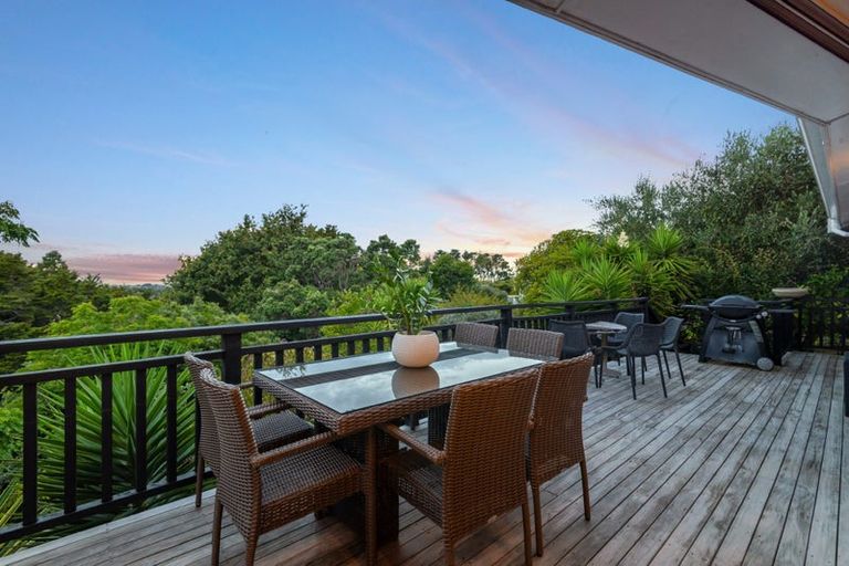 Photo of property in 7 Hume Drive, Hillcrest, Auckland, 0627