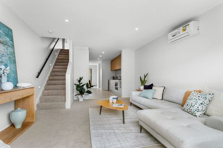 Photo of property in 70 Nganui Avenue, Takanini, Auckland, 2112