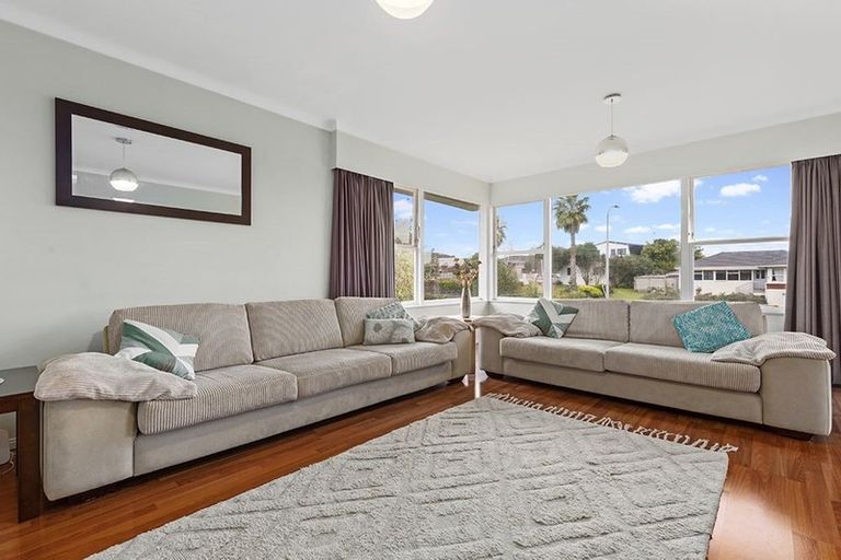 Photo of property in 29 Pooley Street, Pakuranga Heights, Auckland, 2010