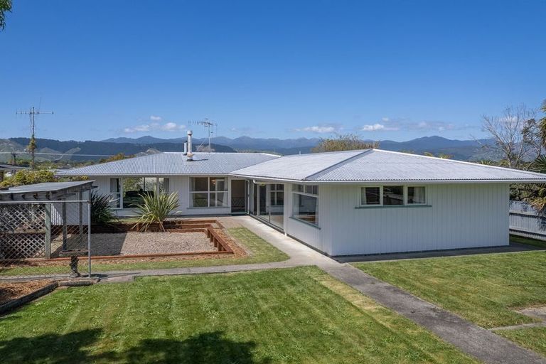 Photo of property in 115 Winchester Street, Levin, 5510