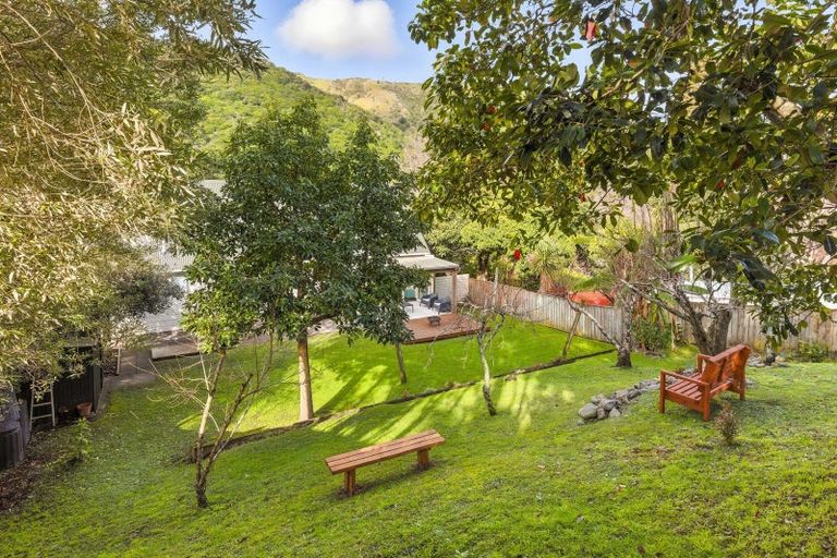 Photo of property in 98 Leinster Avenue, Raumati South, Paraparaumu, 5032