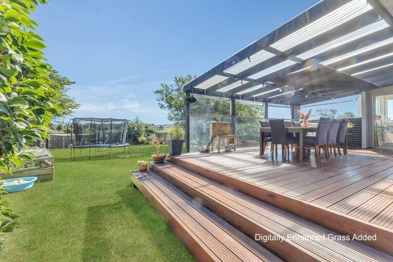 Photo of property in 105 Omata Road, Marfell, New Plymouth, 4310