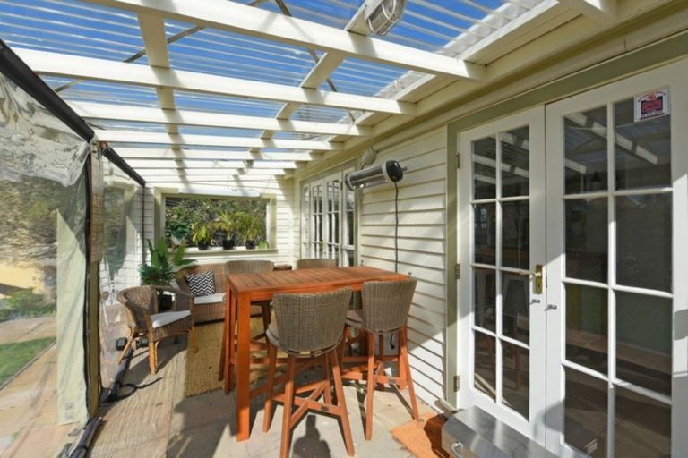 Photo of property in 140 Cuba Street, Petone, Lower Hutt, 5012