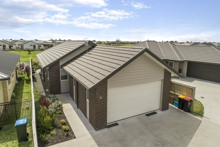 Photo of property in 10 Fuller Street, Papamoa Beach, Papamoa, 3118