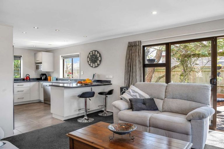 Photo of property in 4 Charisma Court, Kelvin Grove, Palmerston North, 4414