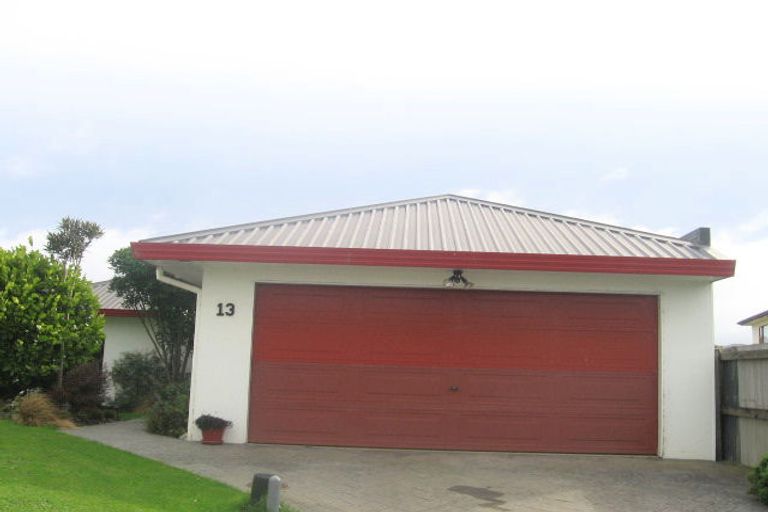 Photo of property in 13 Lemonwood Grove, Maungaraki, Lower Hutt, 5010