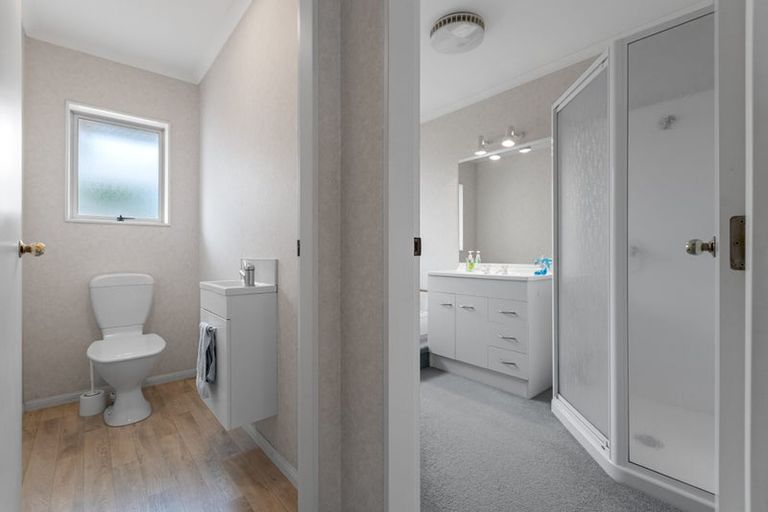 Photo of property in 156 Pacific View Road, Papamoa Beach, Papamoa, 3118