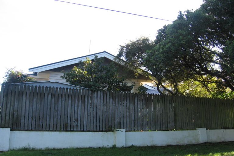 Photo of property in 67 Pohutukawa Street, Woburn, Lower Hutt, 5011