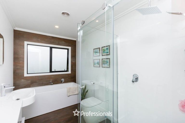 Photo of property in 15 Gilruth Road, Wallaceville, Upper Hutt, 5018