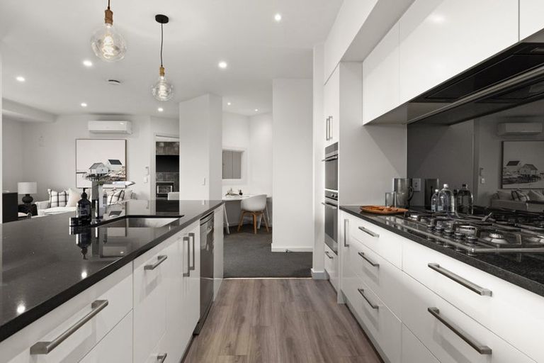 Photo of property in 7 Rotoiti Way, Poraiti, Napier, 4112