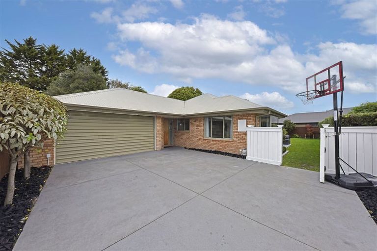 Photo of property in 37 Ernest Gray Place, Halswell, Christchurch, 8025