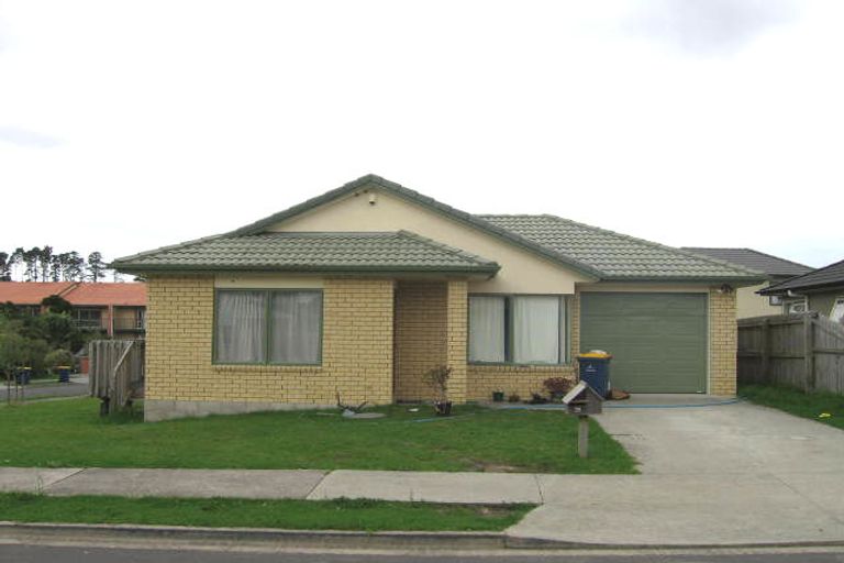 Photo of property in 5c Charlenne Close, Ranui, Auckland, 0612