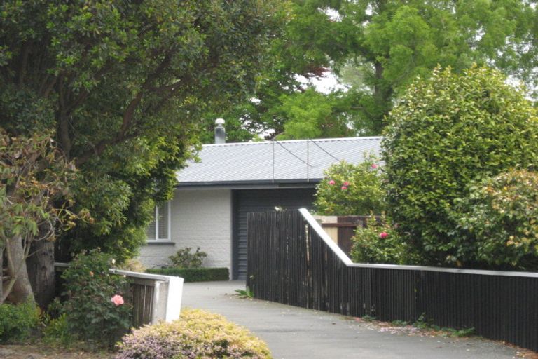Photo of property in 17 Brackendale Place, Burnside, Christchurch, 8041