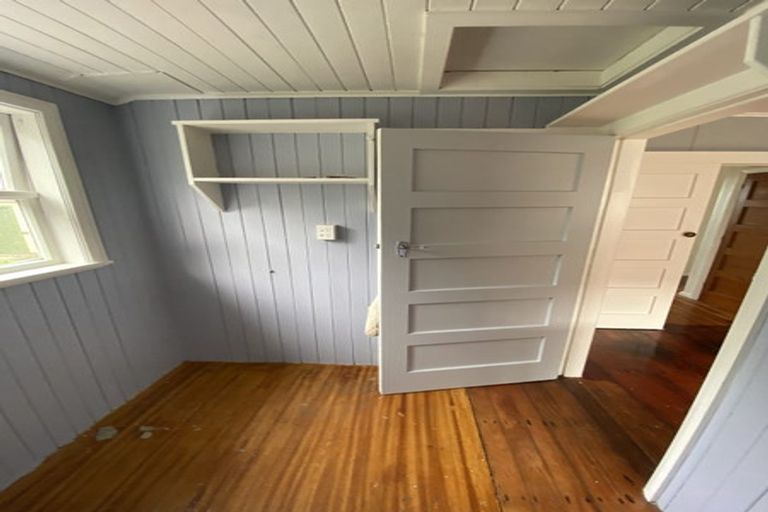 Photo of property in 654 Featherston Street, Roslyn, Palmerston North, 4414