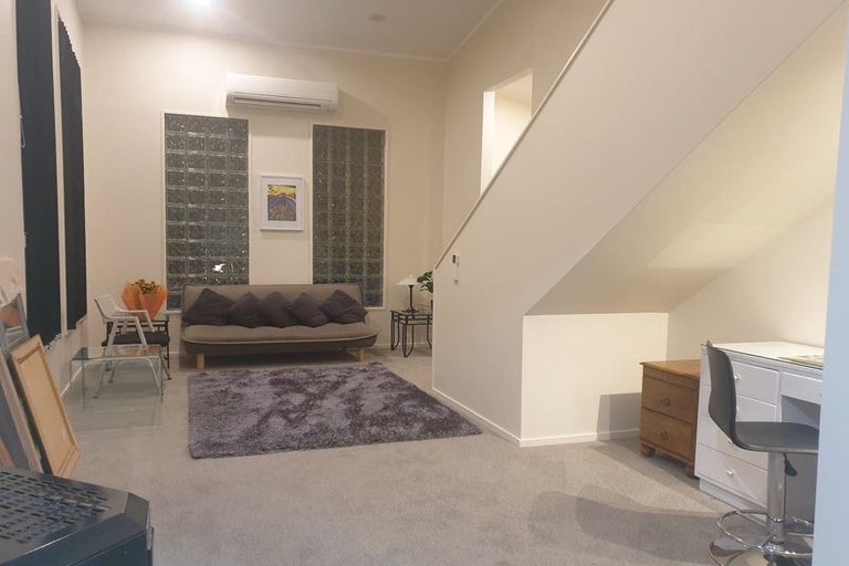 Photo of property in 3a Bury Grove, Strathmore Park, Wellington, 6022