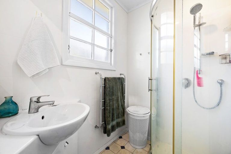 Photo of property in 7 Konini Street, Eastbourne, Lower Hutt, 5013