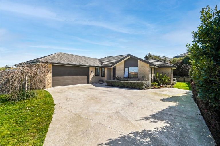 Photo of property in 12 Rengarenga Close, Baverstock, Hamilton, 3200