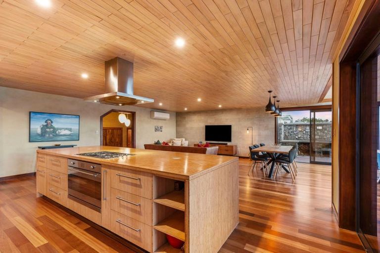 Photo of property in 177 Welcome Bay Road, Welcome Bay, Tauranga, 3112