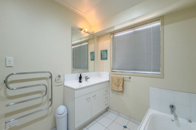 Photo of property in 19 Crown Reef, Pauanui, Hikuai, 3579