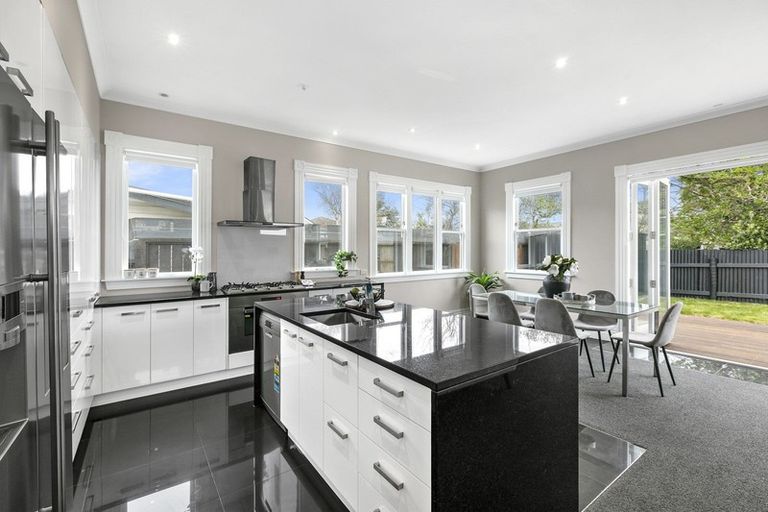 Photo of property in 2 Adelaide Street, Petone, Lower Hutt, 5012