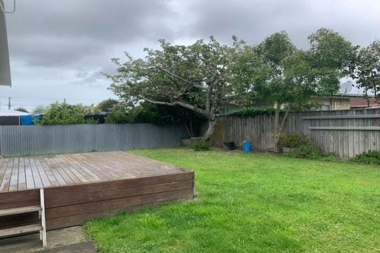 Photo of property in 1/23 Meeanee Road, Taradale, Napier, 4112