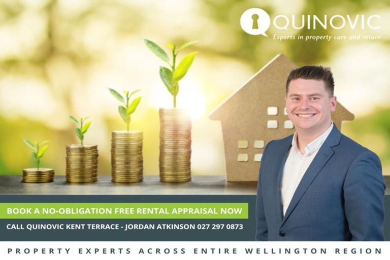 Photo of property in 67 Pretoria Road, Karaka Bays, Wellington, 6022