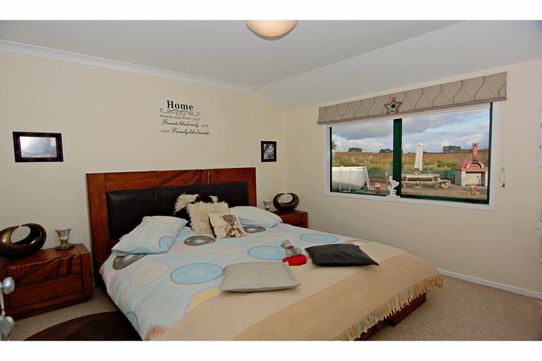 Photo of property in 25 Jenny Lane, Waiuku, 2123