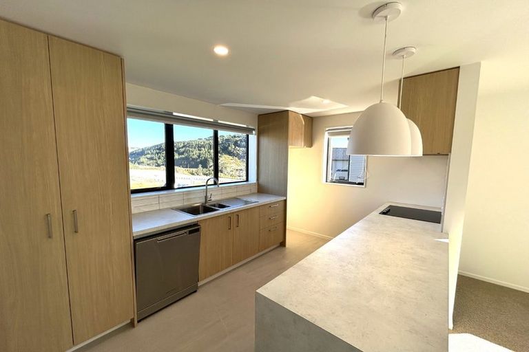 Photo of property in 81 Holystone Road, Whitby, 5024