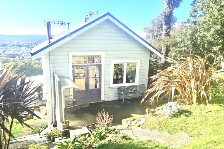 Photo of property in 11 Buckingham Street, Melrose, Wellington, 6023