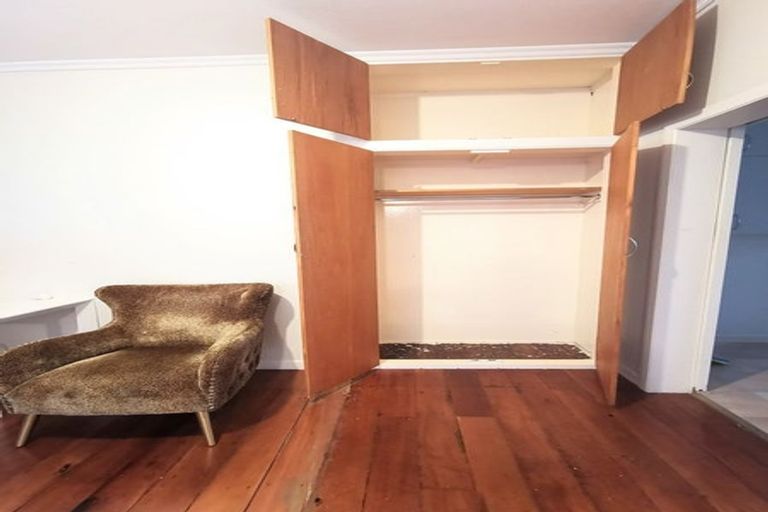 Photo of property in 1/17 Clifton Terrace, Kelburn, Wellington, 6012