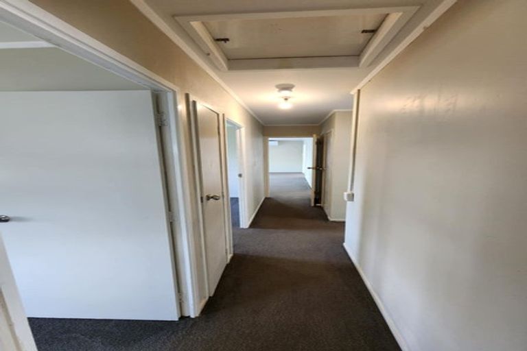 Photo of property in 41 Moncrieff Avenue, Clendon Park, Auckland, 2103