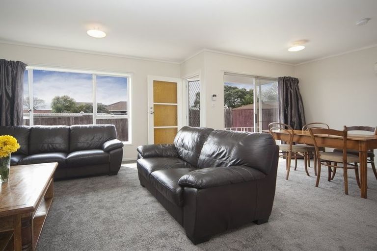 Photo of property in 4/56 Seabrook Avenue, New Lynn, Auckland, 0600