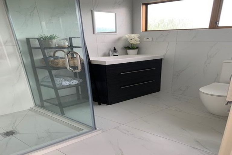 Photo of property in 28 Lakeside Drive, Pahurehure, Papakura, 2113