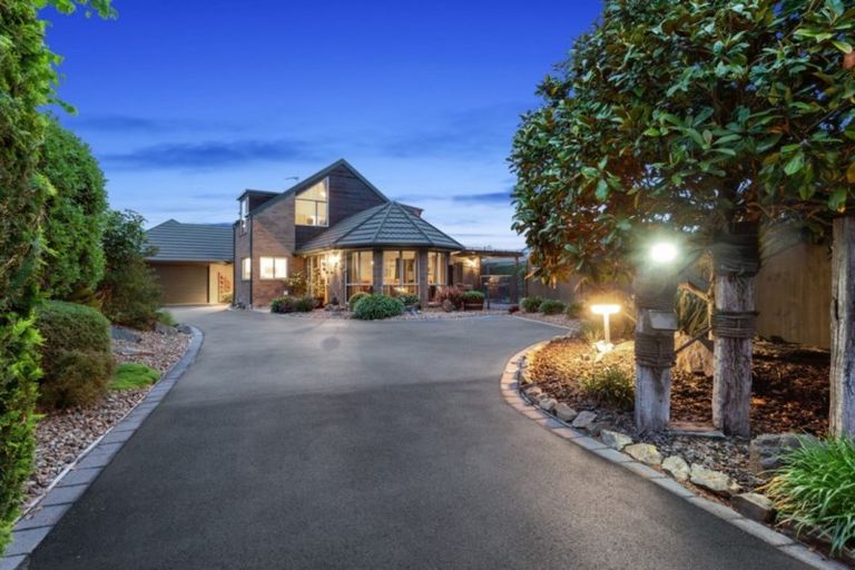 Photo of property in 11 Milesbrook Close, Rangiora, 7400