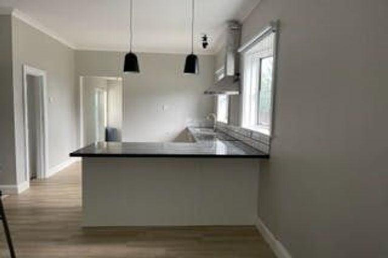 Photo of property in 19 Hyderabad Road, Marewa, Napier, 4110