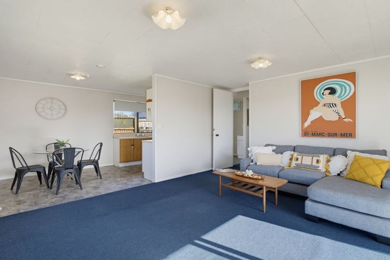 Photo of property in 22 Alastair Avenue, Owhata, Rotorua, 3010