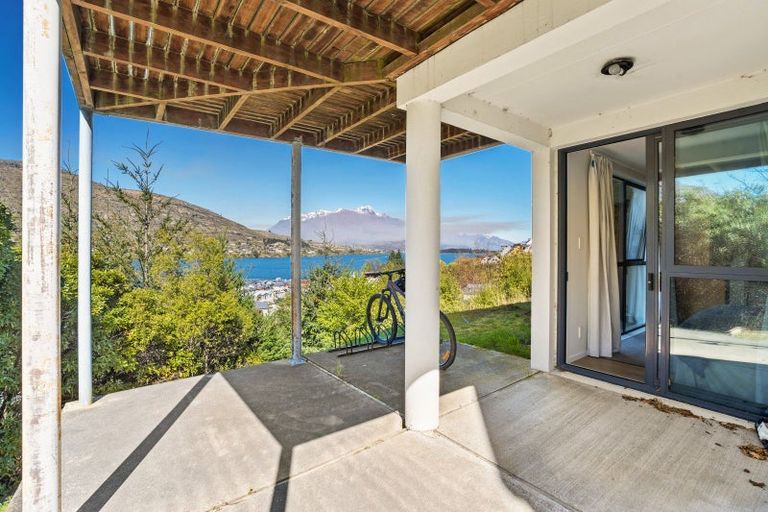 Photo of property in 8b Cresta Lane, Frankton, Queenstown, 9300