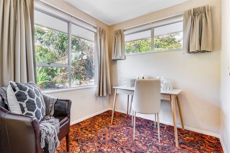 Photo of property in 18 Parklands Drive, Huntsbury, Christchurch, 8022