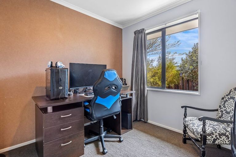 Photo of property in 106 Bassett Street, Burwood, Christchurch, 8083