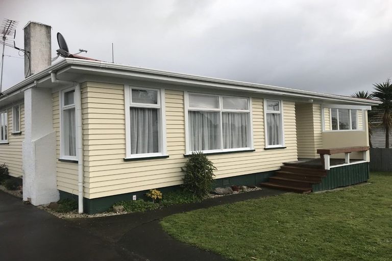 Photo of property in 118 Helvetia Road, Pukekohe, 2120