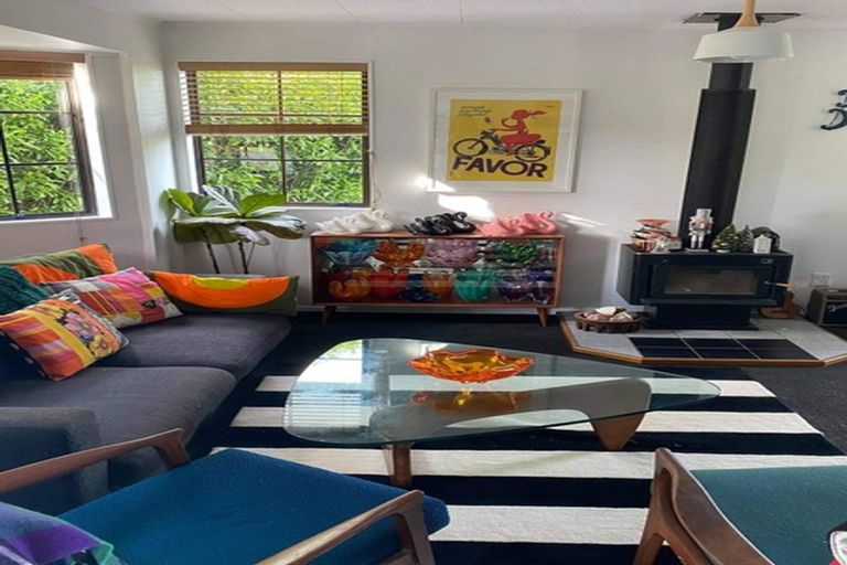 Photo of property in 5 Nicolas Avenue, Glen Eden, Auckland, 0602