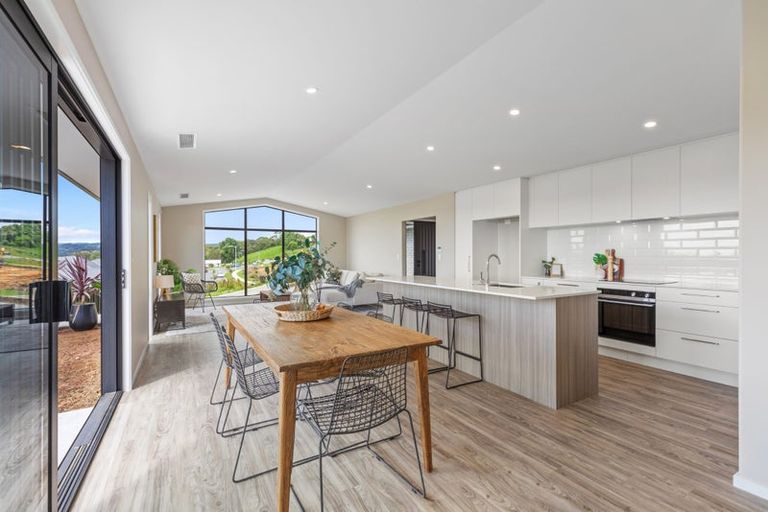 Photo of property in 11 Flounder Drive, Omokoroa, 3114
