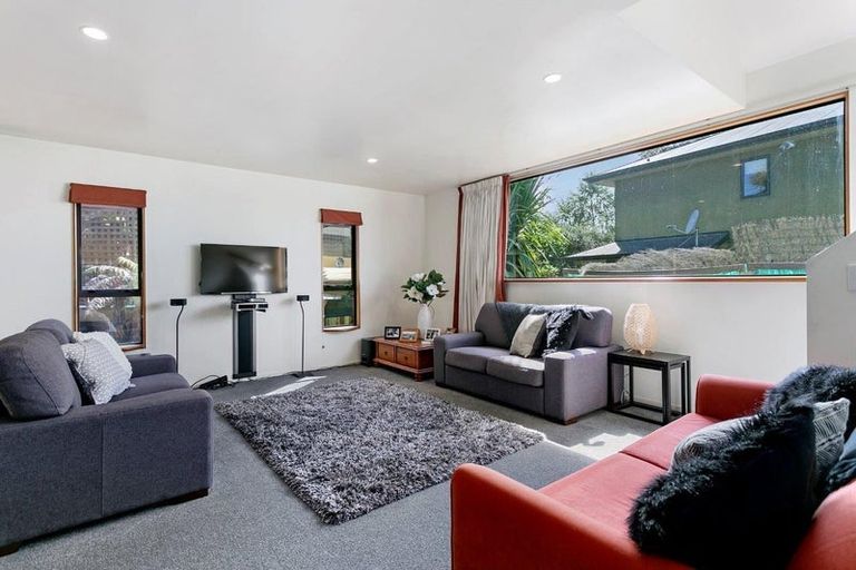 Photo of property in 2/124 Te Heuheu Street, Taupo, 3330